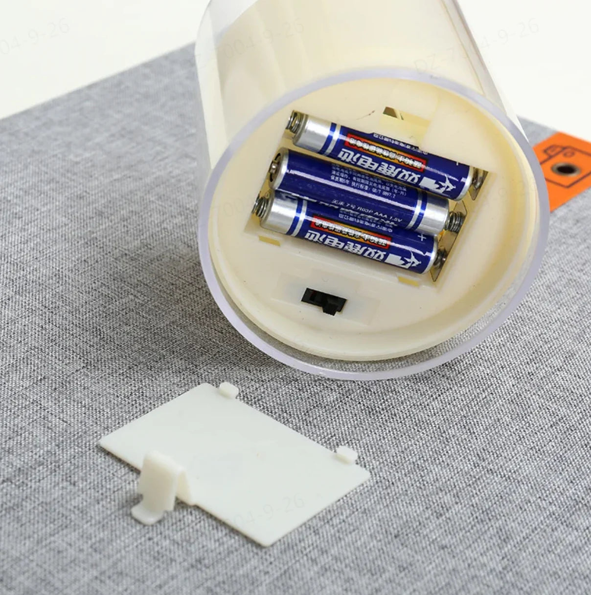 Elektrinės žvakės su nuotolinio valdymo pultu